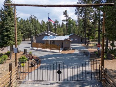 854 Fort Jack Pine Dr, Gilchrist, OR, 97737