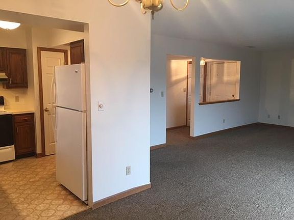 5th image of 6881 Plaza Dr APT 3
