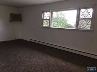 480 Dewey Ave, Saddle Brook, NJ 07663
