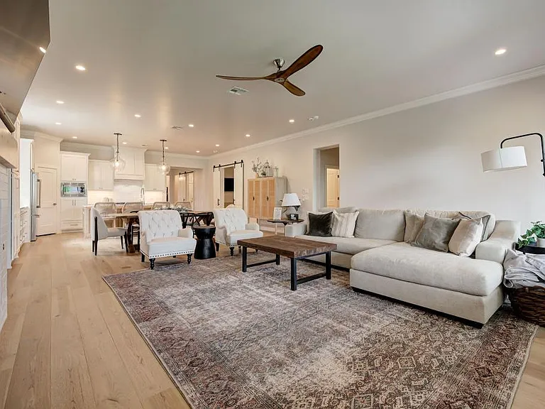 209 Pont De Normandie Ct — Photo 11