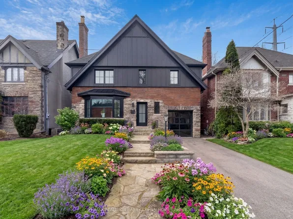 130 Mona Dr, Toronto, ON M5N 2R6