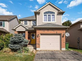 21 Axford Pkwy, Saint Thomas, ON N5R 6E6