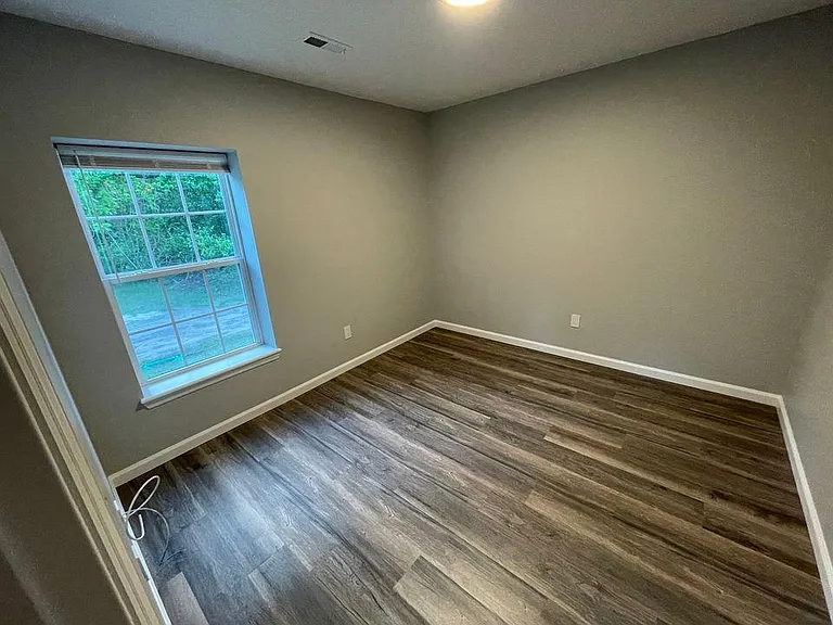 1628 Jordanville Rd — Photo 8