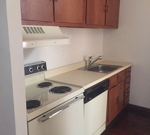 5th image of 221 Church St #4