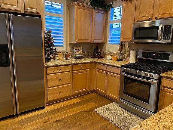 4th image of 9053 Cortina Cir