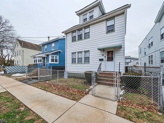 2nd image of 99 Ralph St #2