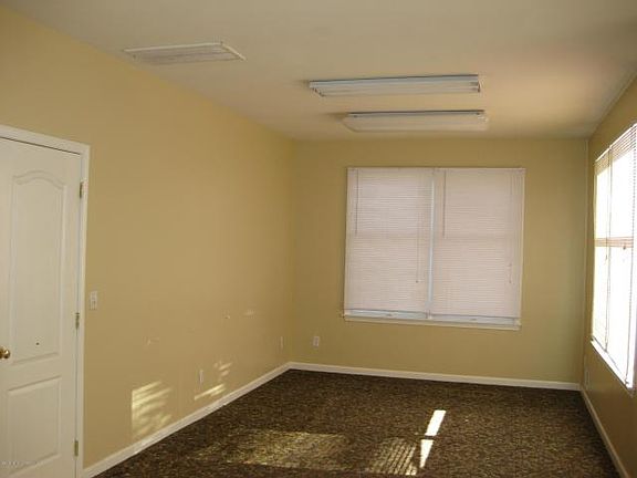5th image of 226 Lincoln St