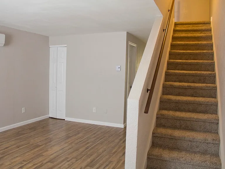 3526 Butternut Dr #C — Photo 7