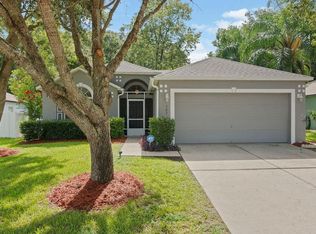 527 Dominish Estates Dr, Apopka, FL 32712