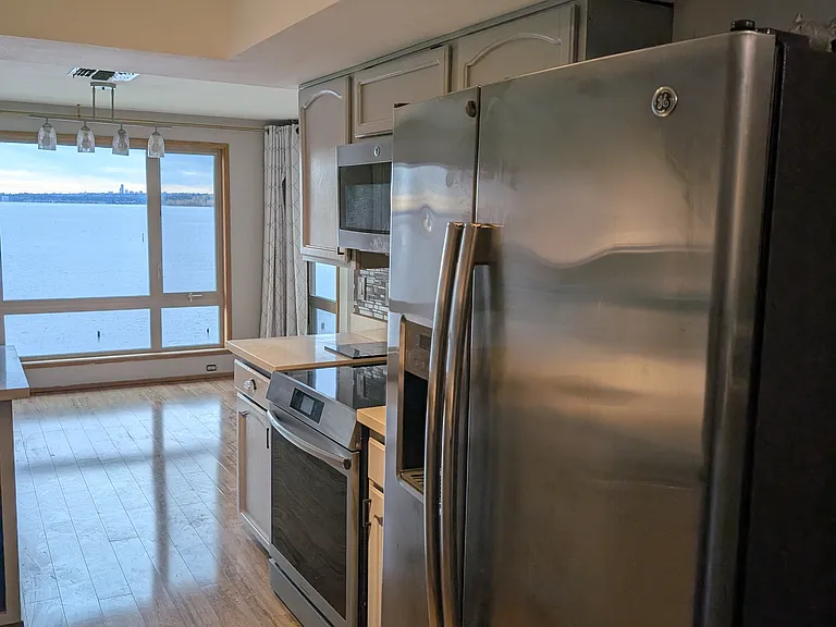 9727 NE Juanita Dr #408 — Photo 1