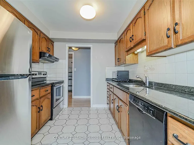 67 Caroline St S #8A — Photo 30