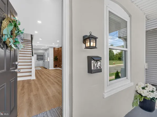 123 Jefferson Ave, Downingtown, PA 19335