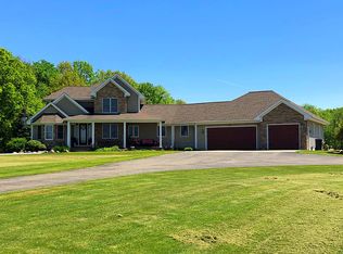 459 Maple Grove Rd, Lapeer, MI 48446