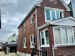 3826 55th St, Woodside, NY 11377