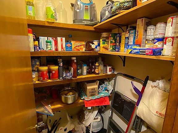 Pantry 