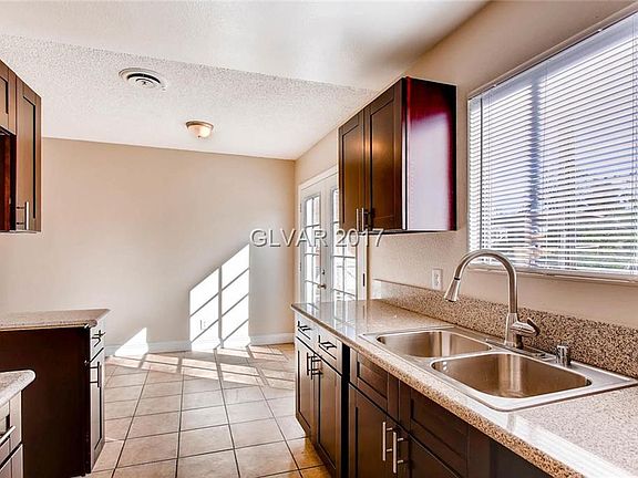 2nd image of 2548 San Felipe St