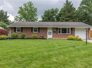 130 Belair Cir, Bellbrook, OH 45305