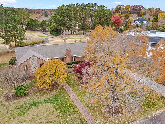 2nd image of 3212 Stoneybrook Dr