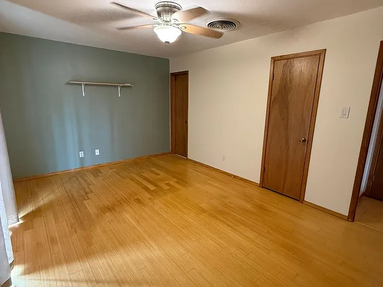 2719 Topley Ave — Photo 16
