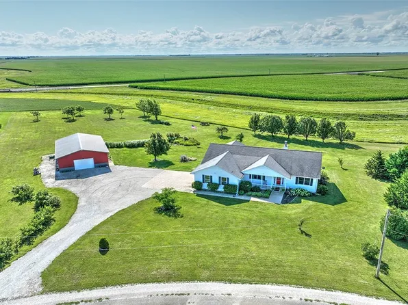 15430 M And North Ln, Weldon, IL 61882