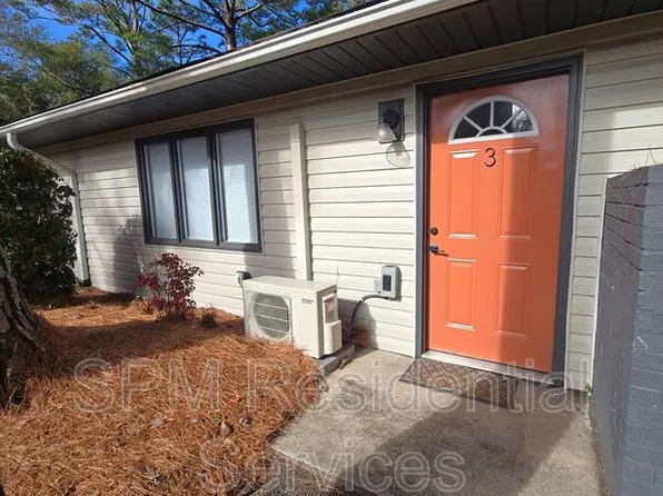 1330 N Howe St APT 3, Southport, NC 28461