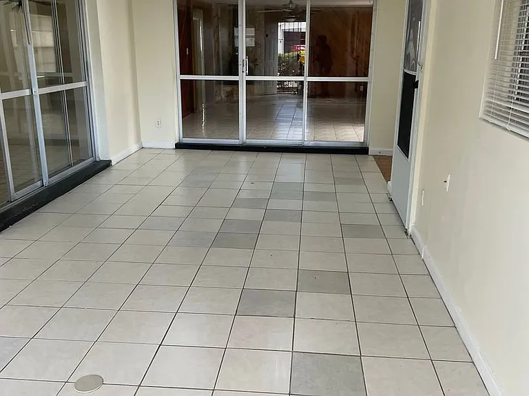 1144 Barbara Dr — Photo 2