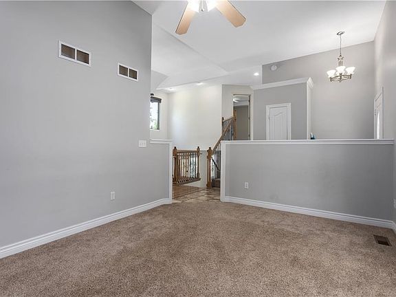 5th image of 3812 Clayton Dr