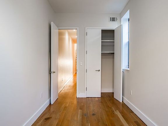 4th image of 299 Throop Ave APT 2L