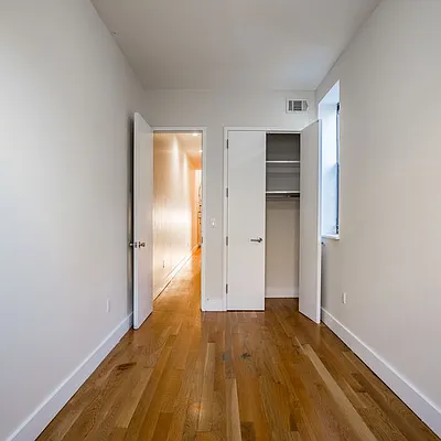 Rented by Nooklyn NYC LLC | media 26