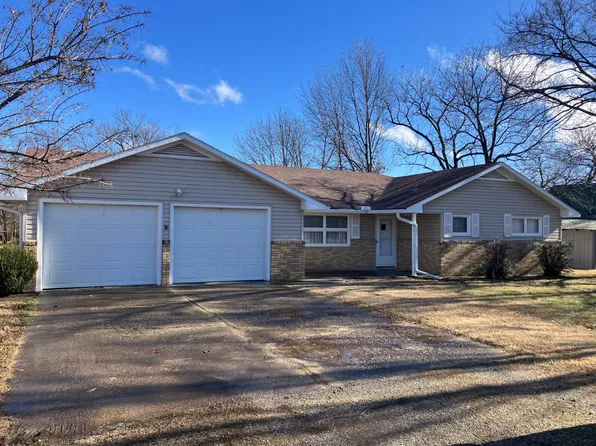 602 S Larson Ave, Chanute, KS 66720