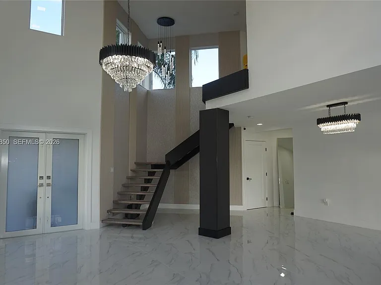 15614 SW 110th Ter — Photo 4