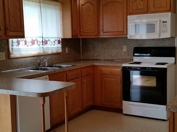 Kitchen w/Dishwasher