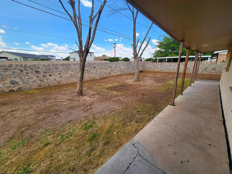 1795 Carlyle Dr — Photo 31