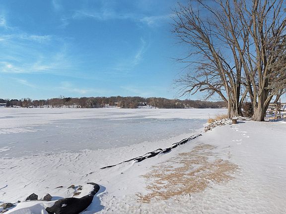 4th image of 9025 Burton Ct NW