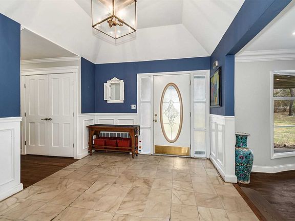 2nd image of 1 Renwick Ave