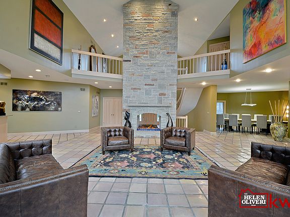 3rd image of 14 Mulberry Dr