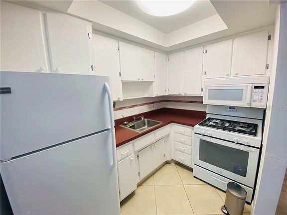 5th image of 5875 18th St N APT 5