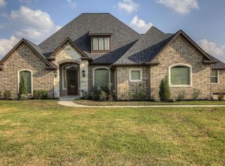 18908 E Grand Pine Cir, Montgomery, TX 77356
