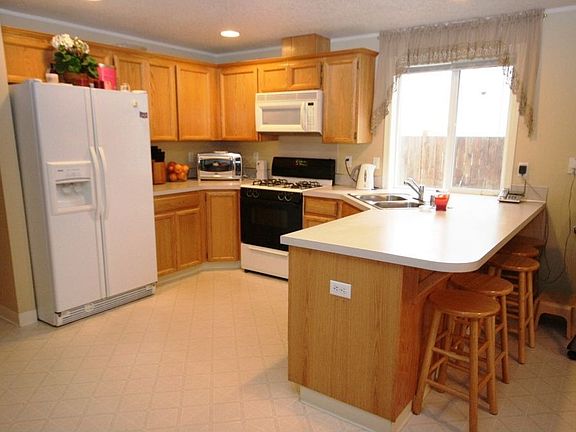 2nd image of 12922 NE 54th St