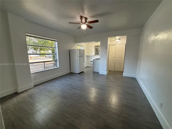 1843 Dewey St, Hollywood, FL