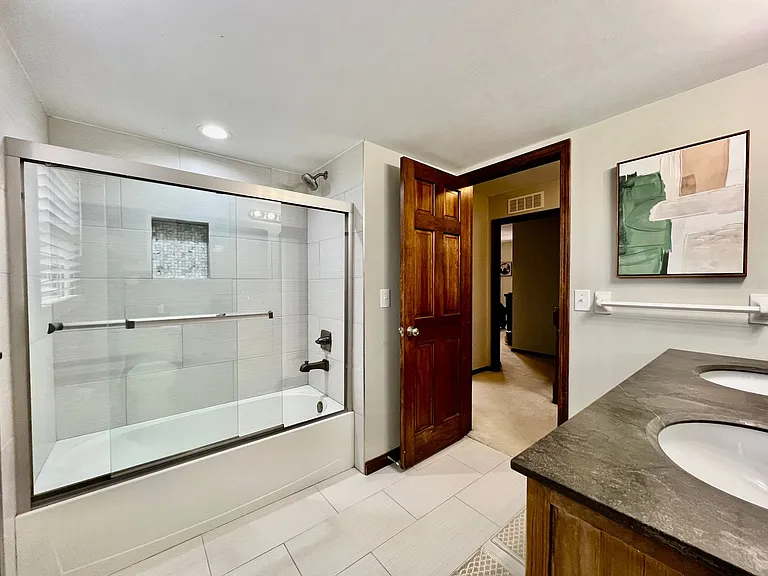 7033 Willowood Dr — Photo 10