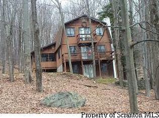 16 Beechwood Dr, Lake Ariel, PA 18436