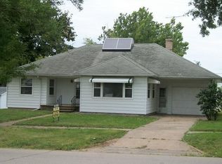403 Lombard St, Clarence, IA 52216