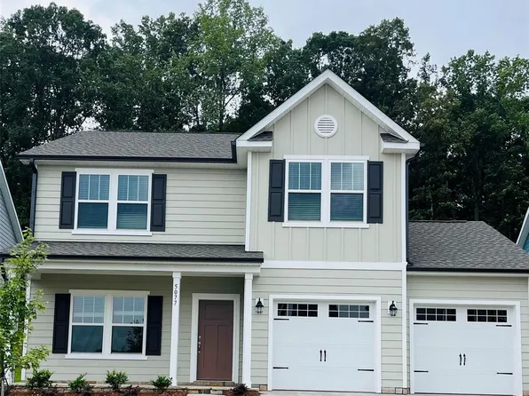 5077 Mooreland Oaks Way, Mount Holly, NC 28120