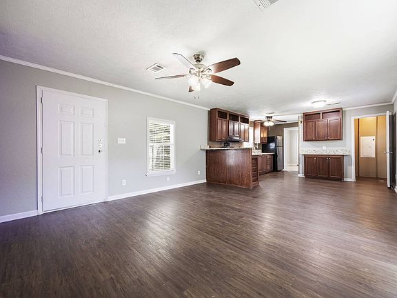 4th image of 3004 Crestway Dr