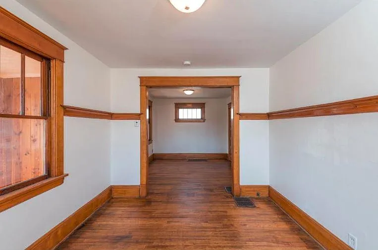 333 Arlington Ave E — Photo 4