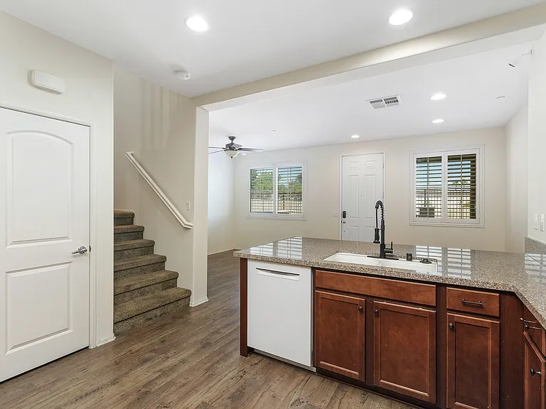 8011 City View Pl — Photo 16