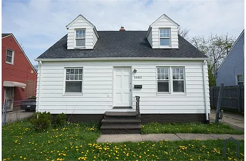 16401 Lotus Dr Photo 1