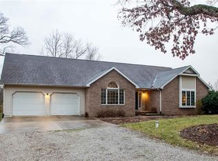 24515 Oak Ridge Ct, Danville, IL 61834