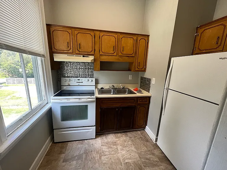 246 Telfair St #B-C — Photo 6